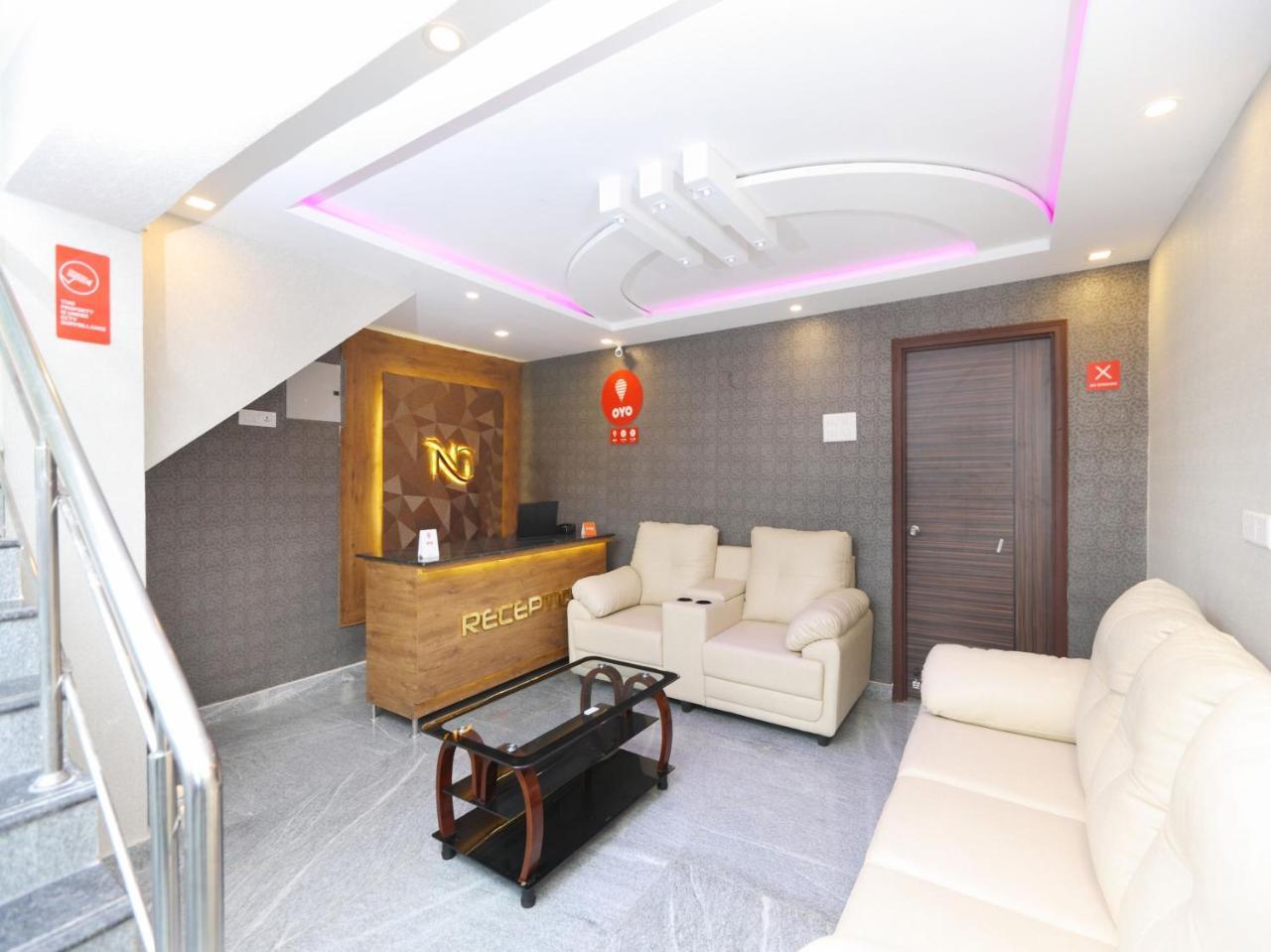 Oyo 14735 Nakshatra Grand Tirupati Exterior photo